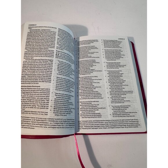 NKJV Compact UltraThin Holy Bible LeatherTouch Pink Embossed - Picture 7 of 8